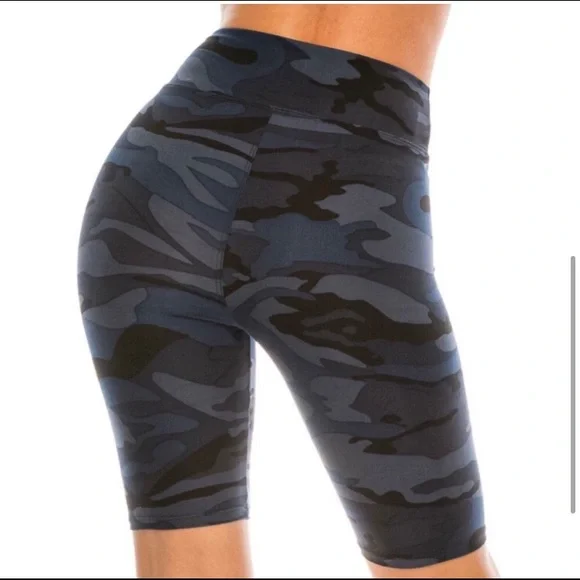 LAST PAIR: Women’s super comfy casual everyday biker shorts ultra comfortable - Picture 3 of 3